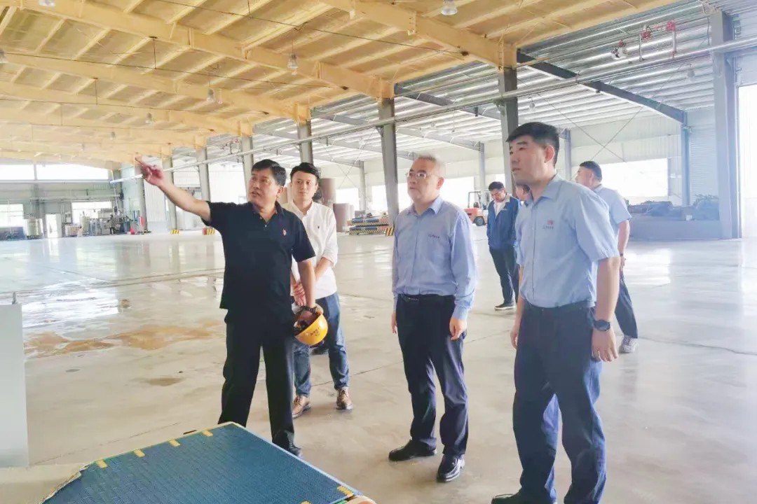 要聞 | 王亞洲督導調研微瓦和特耐王項目建設
